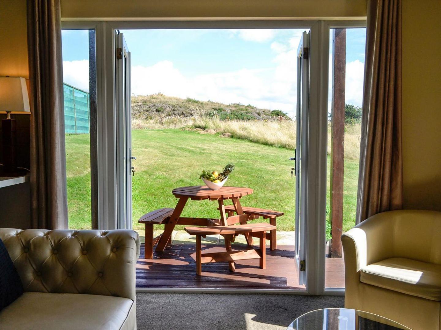 Seaviews And Hot Tub At The Fairways - Uk39821 Villa Portpatrick Eksteriør billede